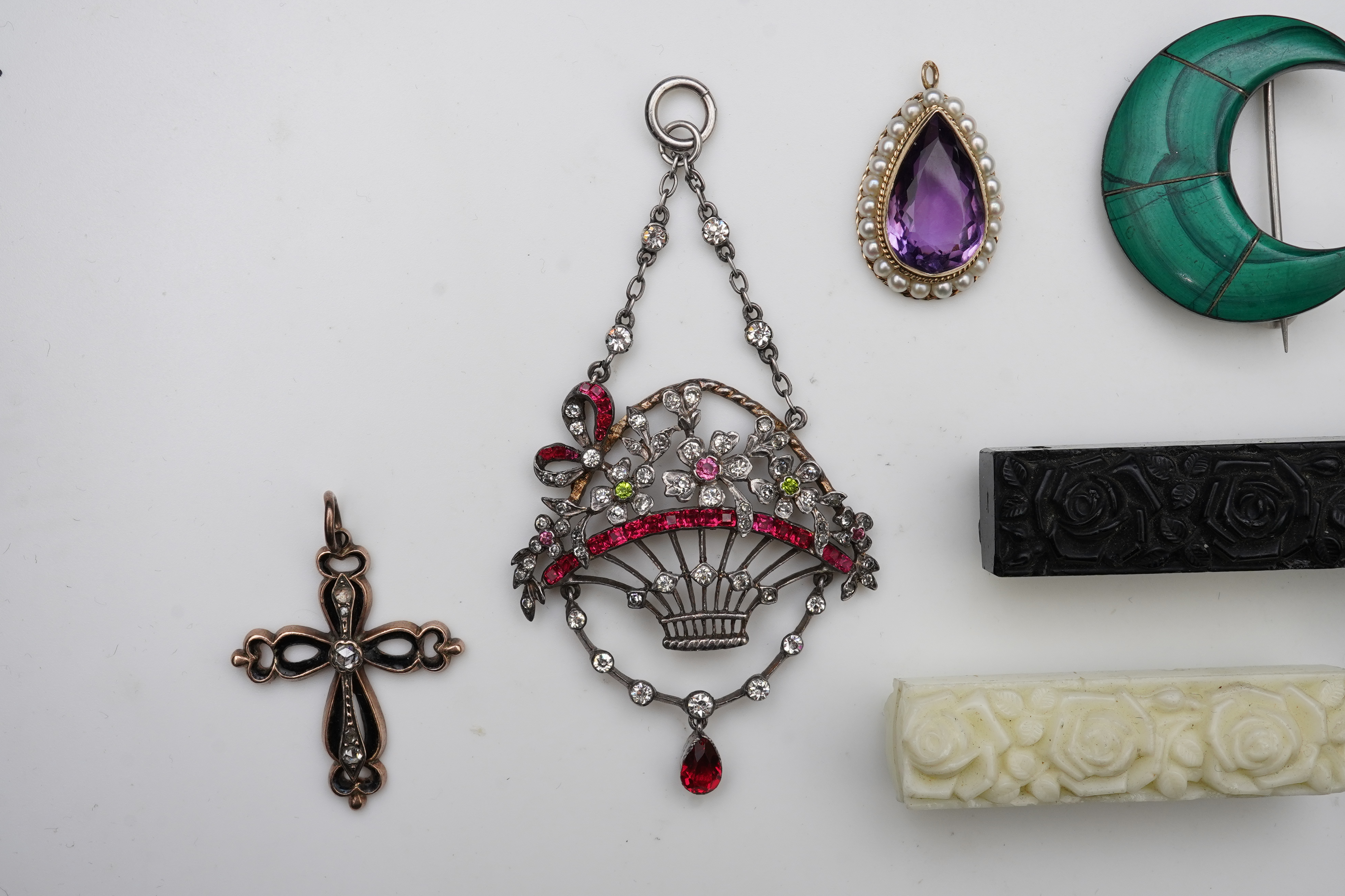A collection of jewels including a diamond ring, late 19th/early 20th century